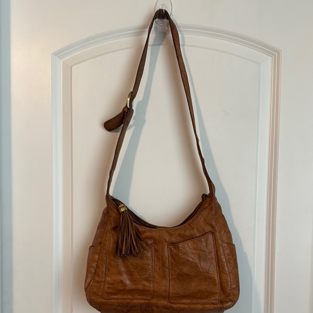Cabin Creek Brown Leather Shoulder Bag with Relaxed Design